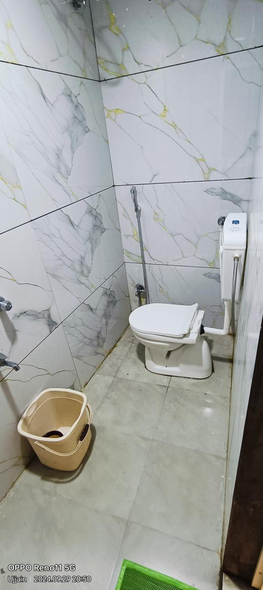 Hotel Rainbow Udždžain Exteriér fotografie